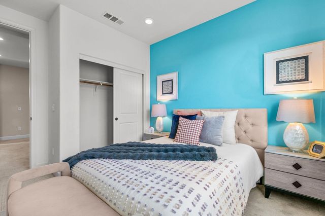 1038 Giacomo Ln, San Jose, CA 95131