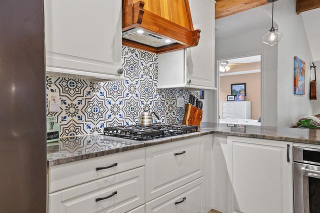 1324 Pickwick Lane, Denton, TX 76209
