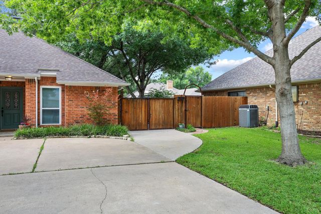 1324 Pickwick Lane, Denton, TX 76209