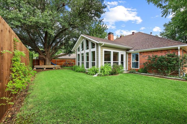 1324 Pickwick Lane, Denton, TX 76209