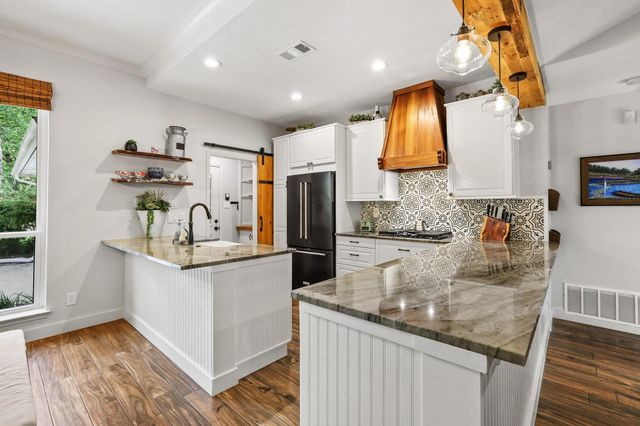 1324 Pickwick Lane, Denton, TX 76209