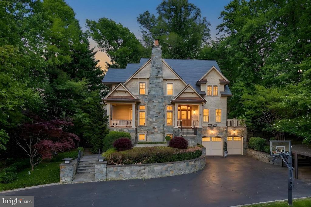 8819 CHALON DR, Bethesda, MD 20817