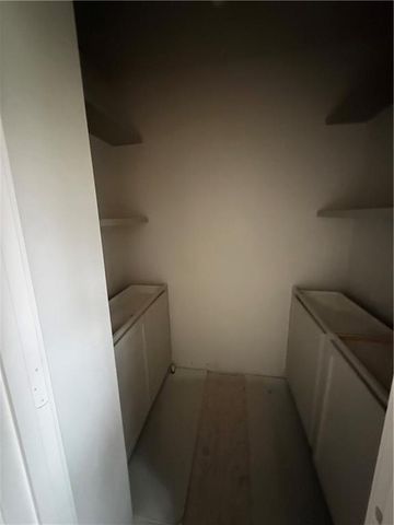 6914 W 66th Terrace, Overland Park, KS 66202