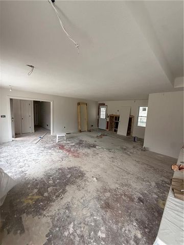 6914 W 66th Terrace, Overland Park, KS 66202