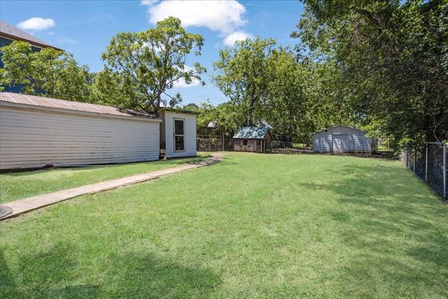 106 Cardinal Lane, Pottsboro, TX 75076