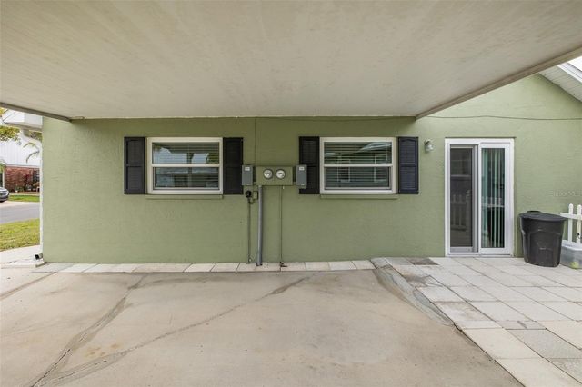 6221 WILDS DRIVE, New Port Richey, FL 34653