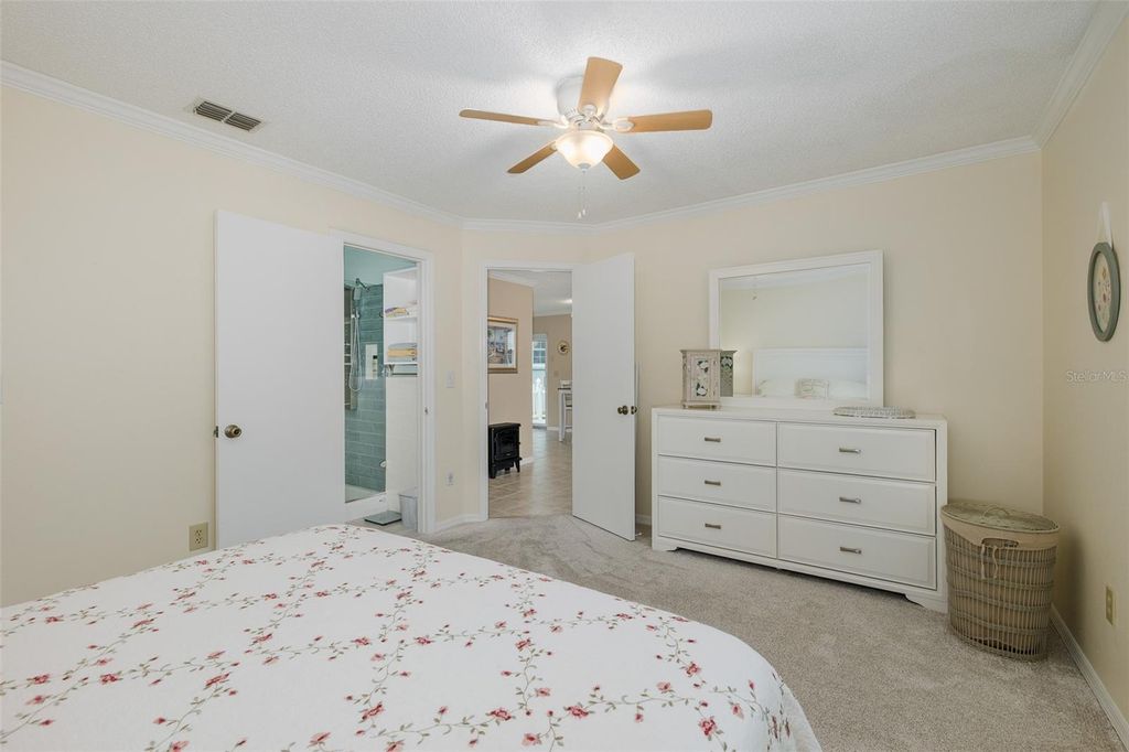 Image 19 of property listing at 6221 WILDS DRIVE, New Port Richey, FL 34653