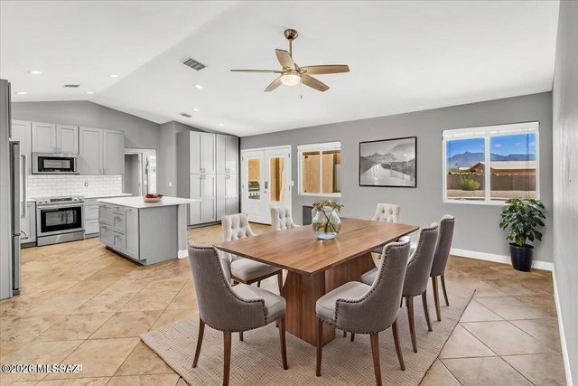 670 N Ivy, Vail, AZ 85641