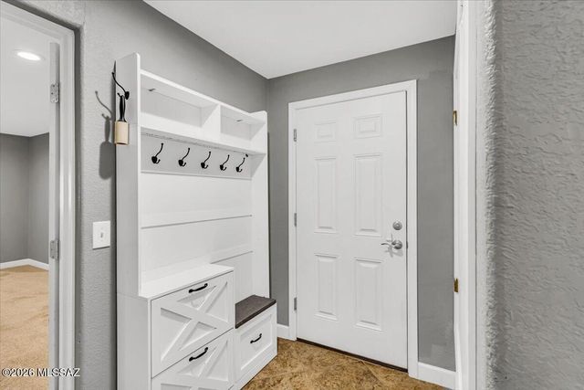 670 N Ivy, Vail, AZ 85641