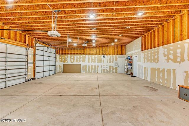 670 N Ivy, Vail, AZ 85641