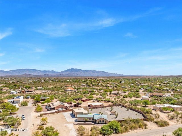 670 N Ivy, Vail, AZ 85641