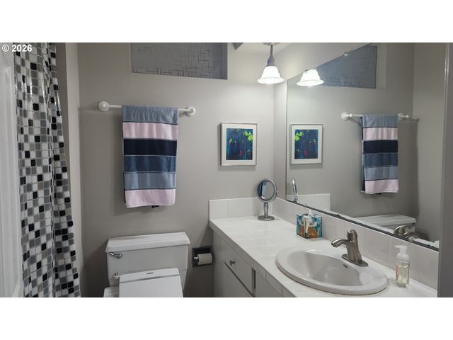 7520 Sw BELMONT Dr, Beaverton, OR 97008
