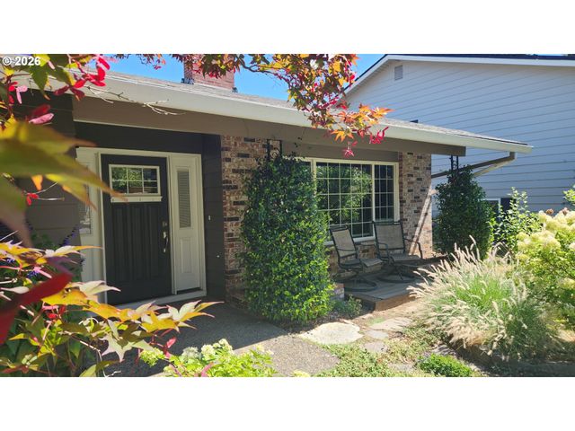 7520 Sw BELMONT Dr, Beaverton, OR 97008