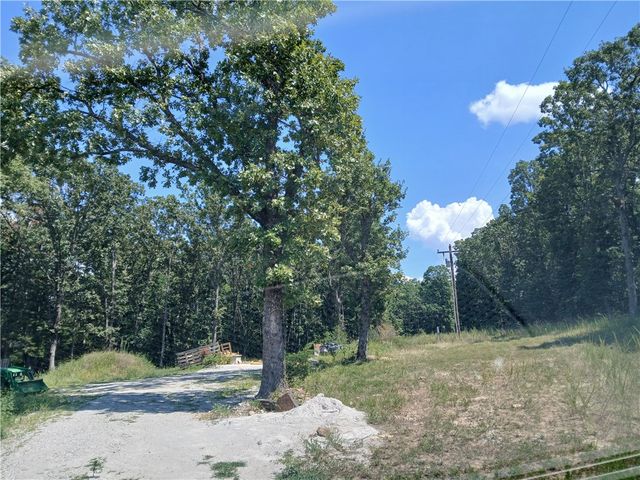 217 Madison 2149, Huntsville, AR 72740