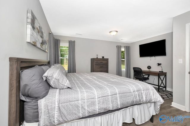 2611 Whitesburg Drive A, Huntsville, AL 35801