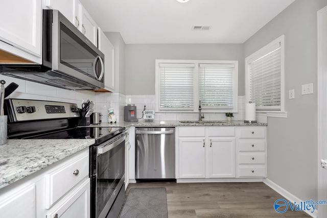 2611 Whitesburg Drive A, Huntsville, AL 35801