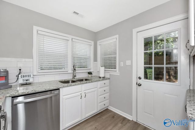 2611 Whitesburg Drive A, Huntsville, AL 35801