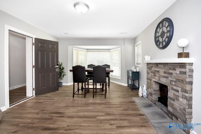 2611 Whitesburg Drive A, Huntsville, AL 35801