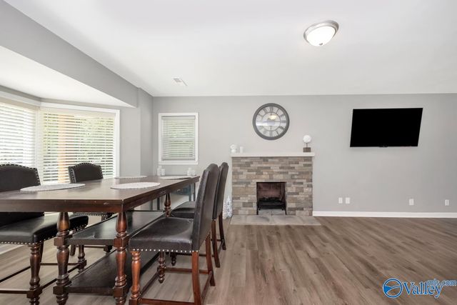 2611 Whitesburg Drive A, Huntsville, AL 35801