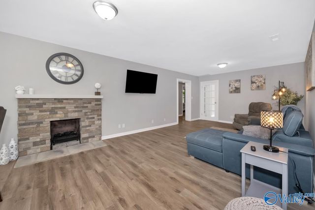 2611 Whitesburg Drive A, Huntsville, AL 35801