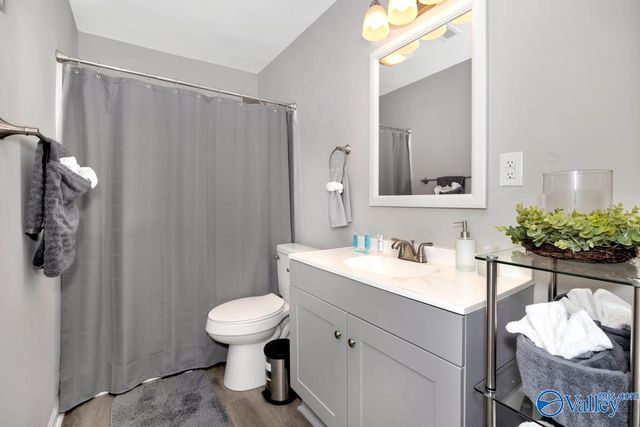 2611 Whitesburg Drive A, Huntsville, AL 35801