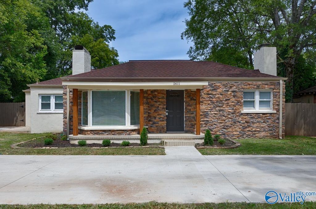 2611 Whitesburg Drive A, Huntsville, AL 35801