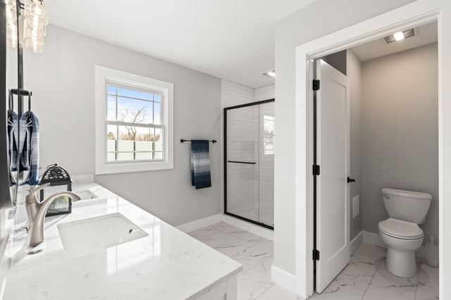 102 Dogwood Ln, Winchester, TN 37398