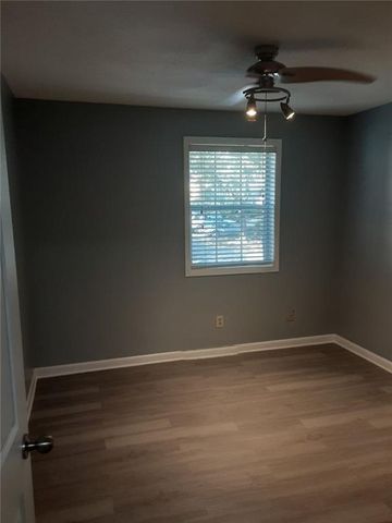 6900 Roswell Road O3, Sandy Springs, GA 30328