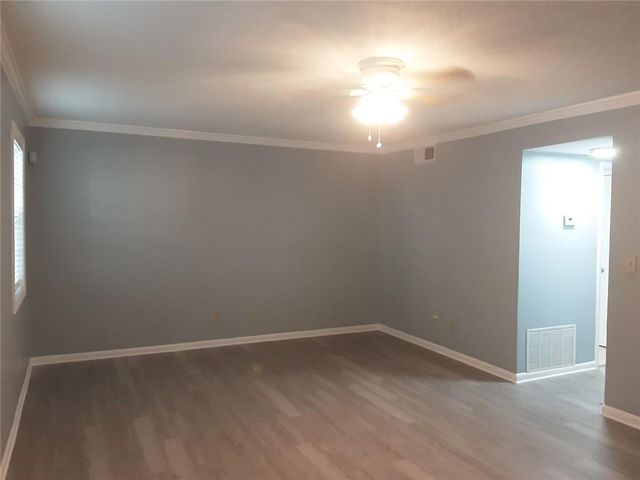 6900 Roswell Road O3, Sandy Springs, GA 30328