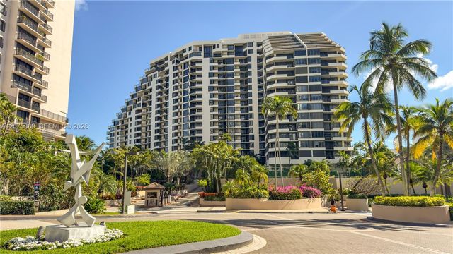 520 Brickell Key Drive A1207, Miami, FL 33131
