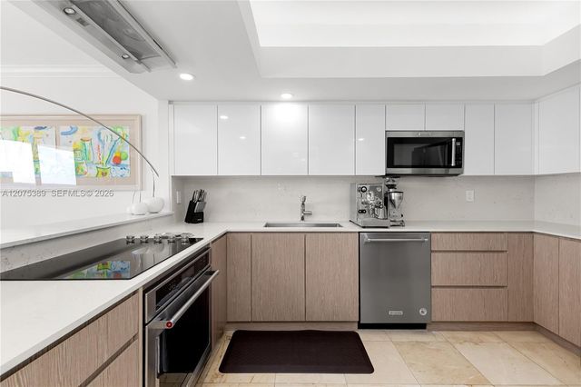 520 Brickell Key Drive A1207, Miami, FL 33131