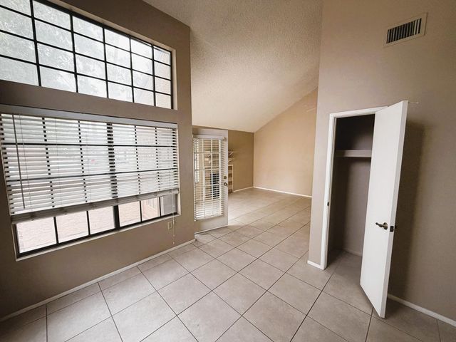 602 N May 21, Mesa, AZ 85201