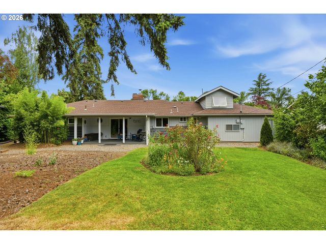 2530 SHARON Way, Eugene, OR 97401