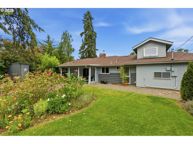 2530 SHARON Way, Eugene, OR 97401
