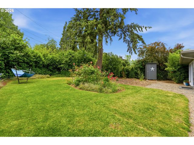 2530 SHARON Way, Eugene, OR 97401