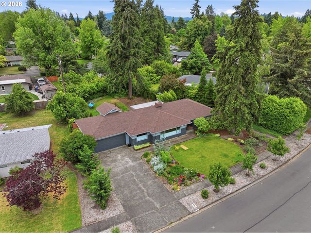 2530 SHARON Way, Eugene, OR 97401