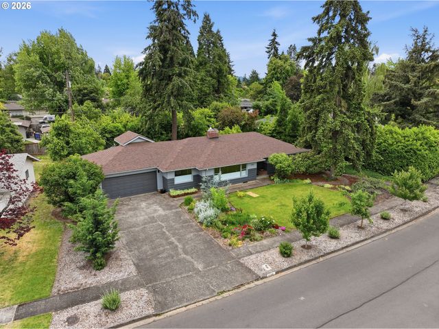 2530 SHARON Way, Eugene, OR 97401