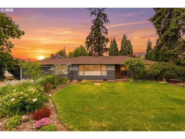 2530 SHARON Way, Eugene, OR 97401