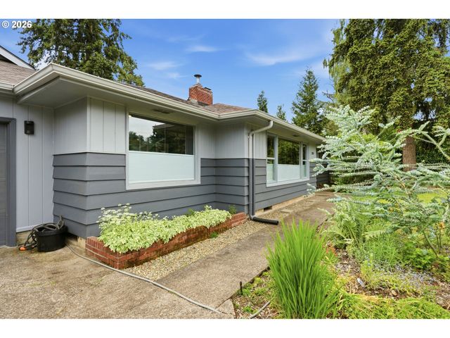 2530 SHARON Way, Eugene, OR 97401