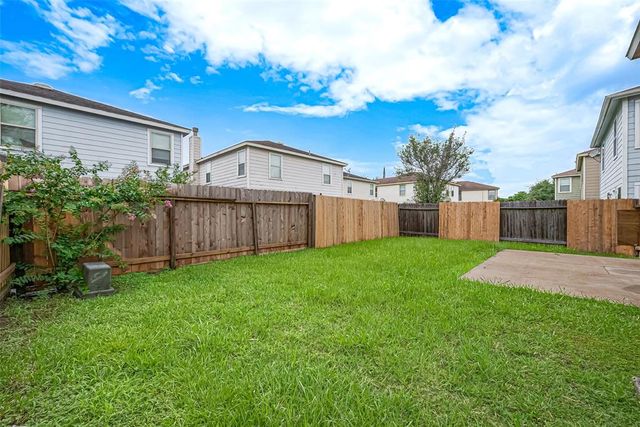 6723 Green Pear Lane, Houston, TX 77049