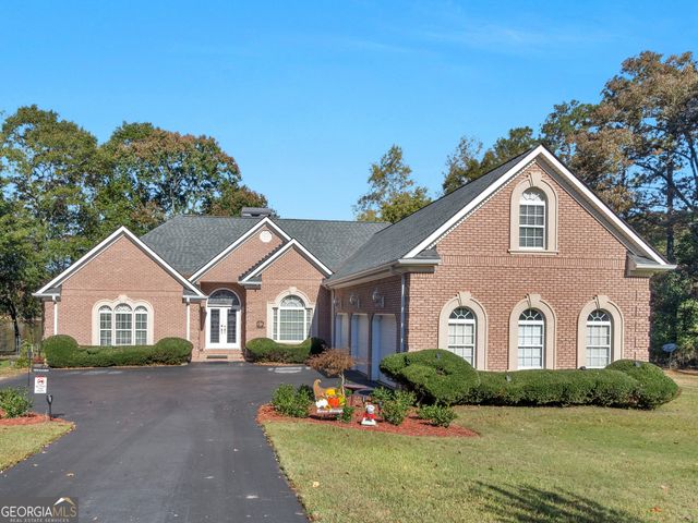 1220 Lake Stone Lea Drive, Oxford, GA 30054