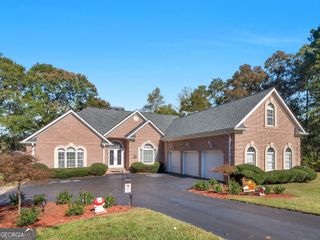 1220 Lake Stone Lea Drive, Oxford, GA 30054