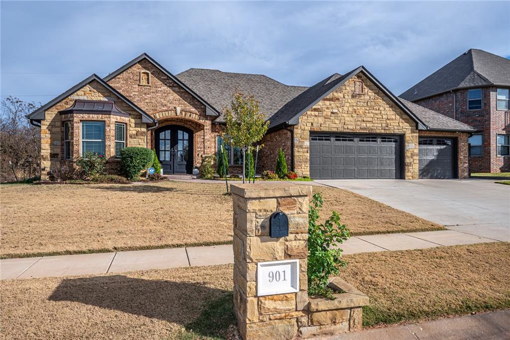 901 Siena Springs Drive, Norman, OK 73071