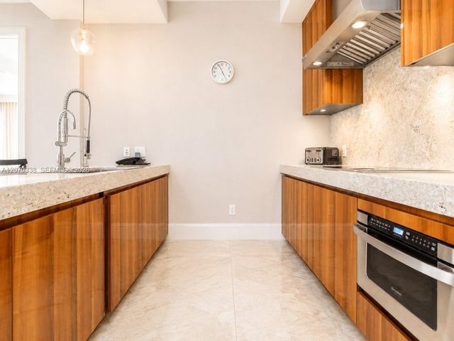 9705 Collins Avenue 804N, Bal Harbour, FL 33154
