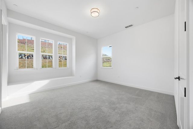 3085 Hinsdale Dr, Folsom, CA 95630