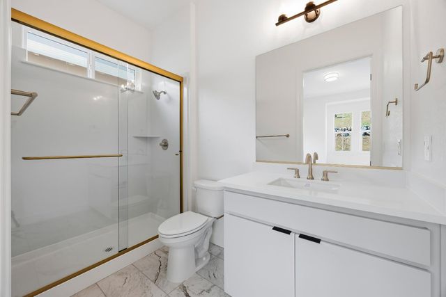 3085 Hinsdale Dr, Folsom, CA 95630