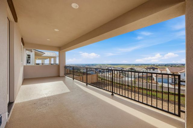 3085 Hinsdale Dr, Folsom, CA 95630