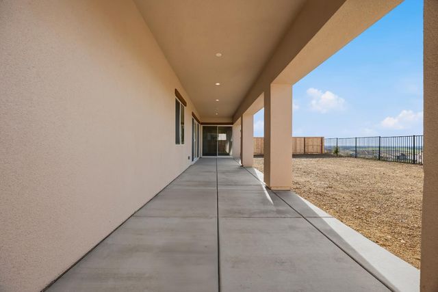 3085 Hinsdale Dr, Folsom, CA 95630