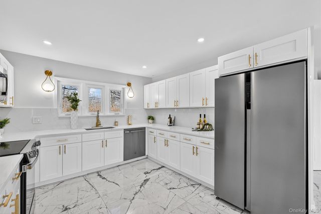 503 Station Road, Rock Tavern, NY 12575