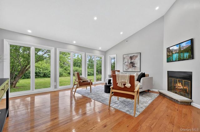 503 Station Road, Rock Tavern, NY 12575